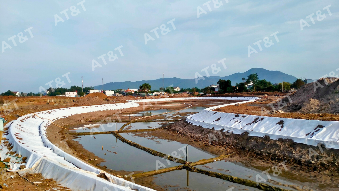 Bạt HDPE lót hồ cảnh quan