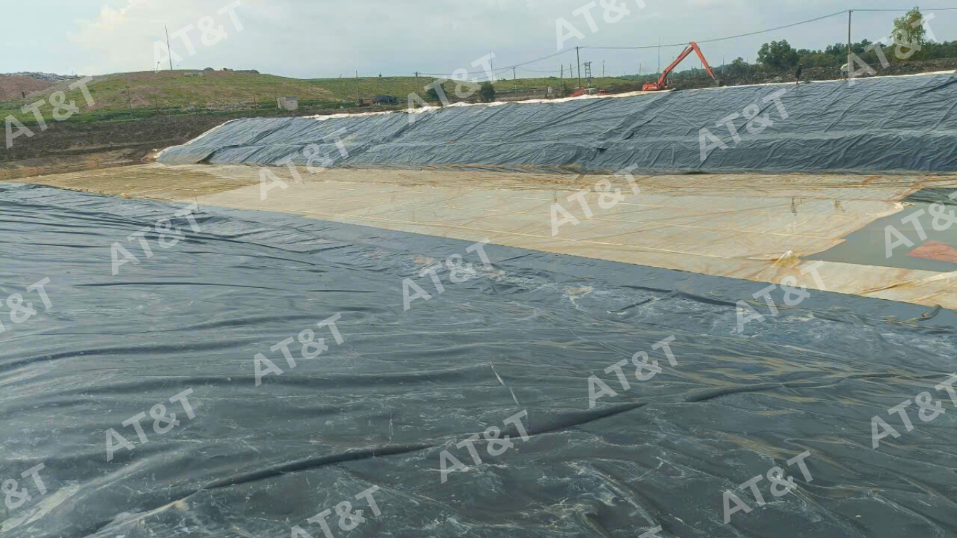 Bạt HDPE bền, rẻ lót bãi chứa rác thải