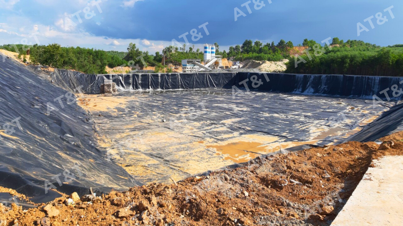 Phân biệt bạt PE và bạt HDPE trong thực tế thi công