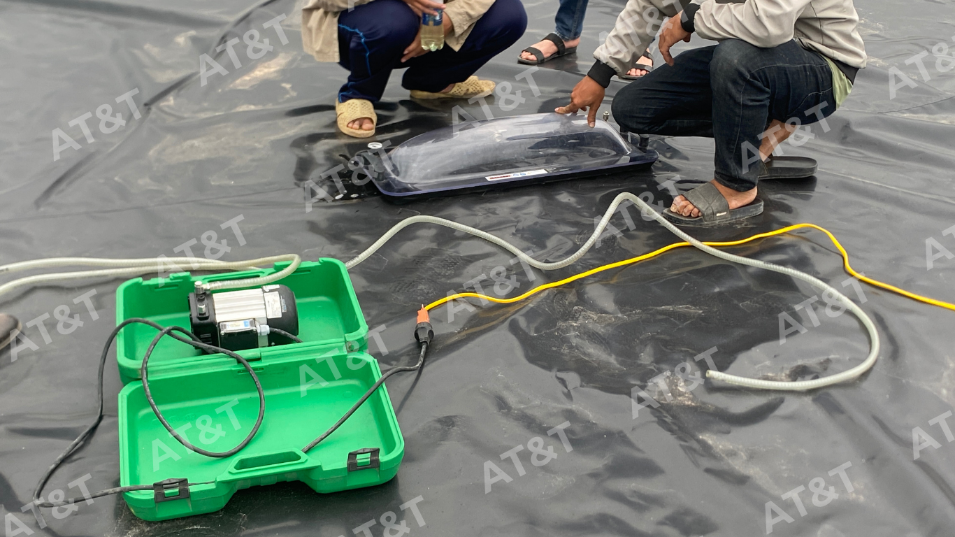 Tiêu chuẩn đường hàn bạt HDPE thử nghiệm chân không
