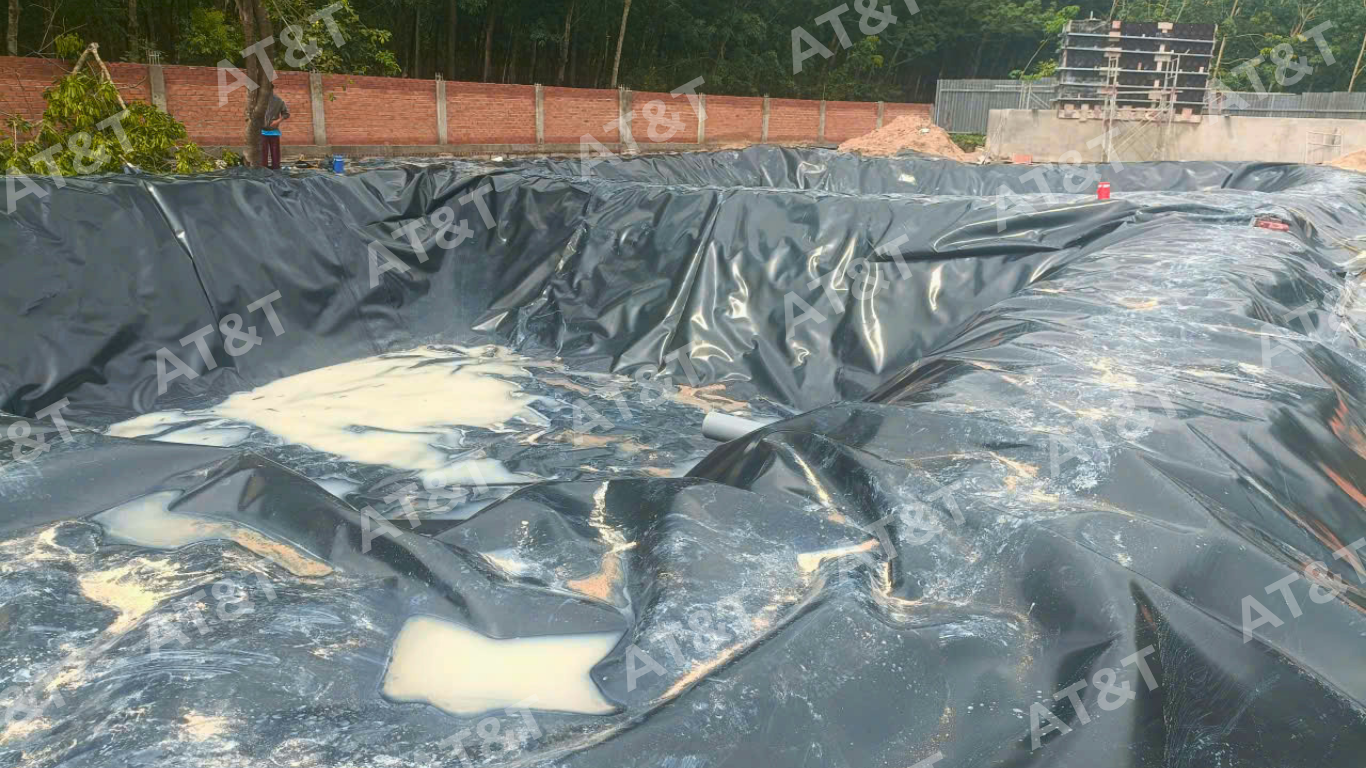 Thi công màng HDPE cho hồ chứa nước thải và trữ nước mưa