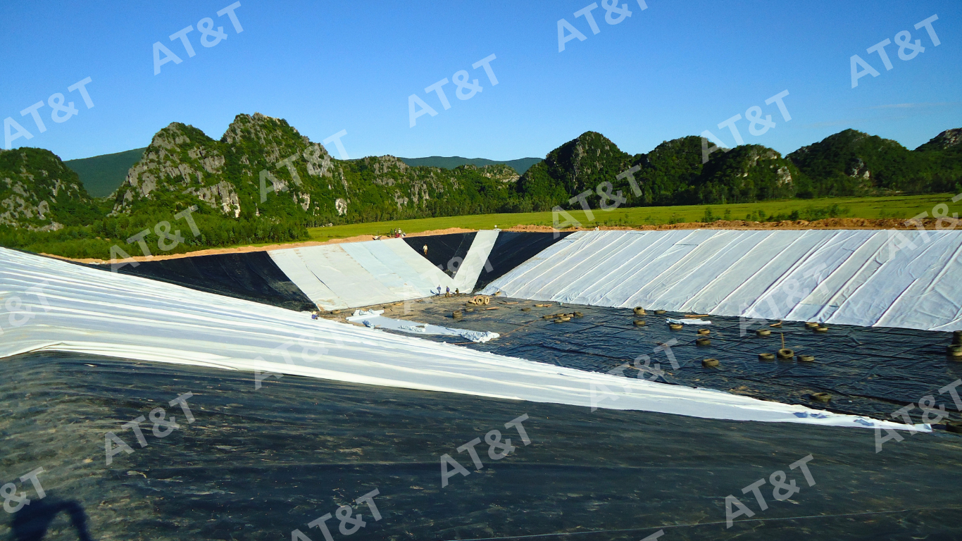 Chống thấm bãi chôn lấp rác thải bằng phương pháp lót bạt HDPE