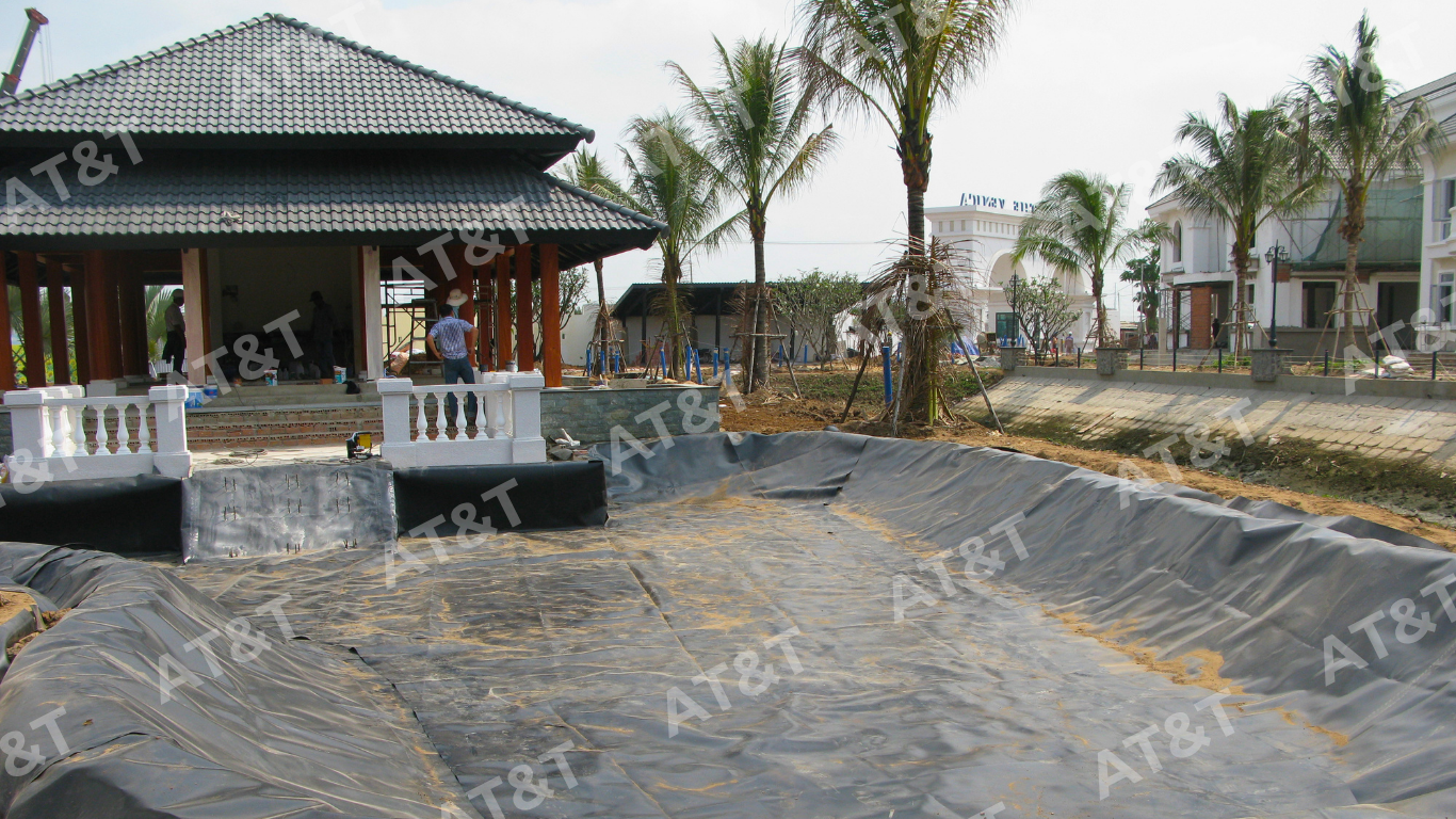 Hồ cảnh quan lót bạt HDPE chống thấm